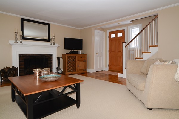 2 Hickory Road Wellesley, MA 02482 - Photo 8 of 12