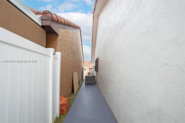 a view of a pathway of a house