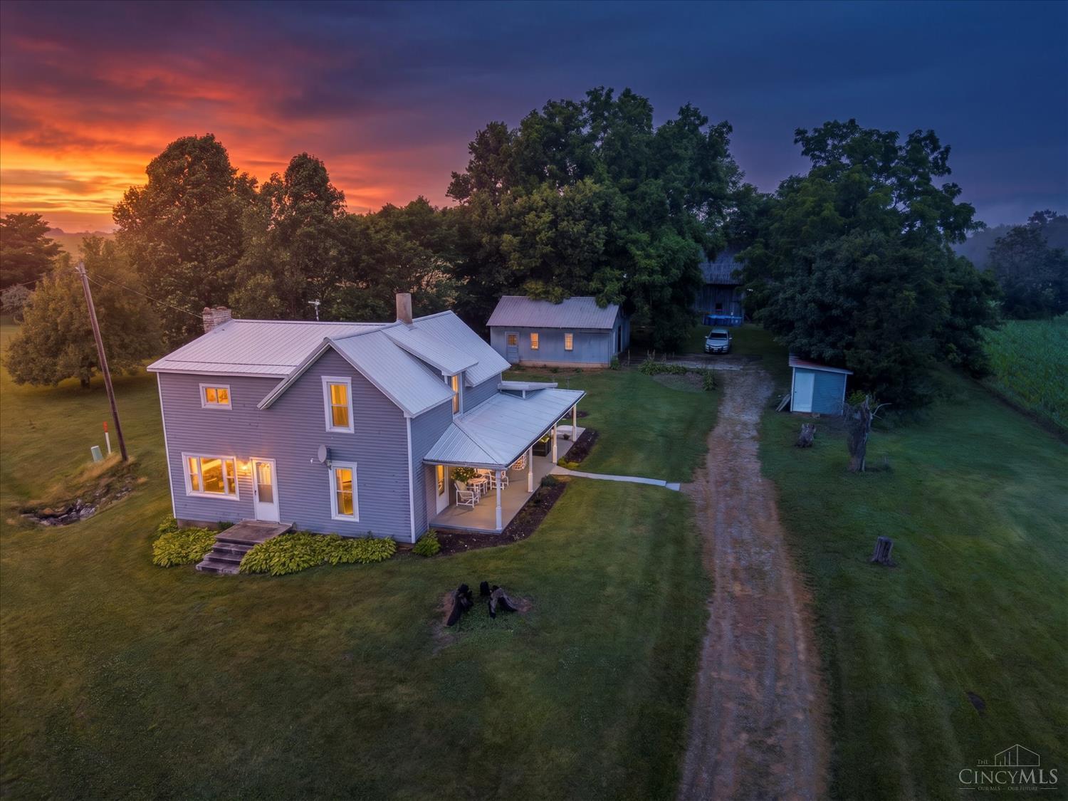 10591 East Prospect Road Hillsboro, OH 45133 - Photo 2 of 52