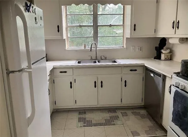 $2,400 | 1515 Beech Valley Way Northeast, Unit A, Atlanta, GA 30306