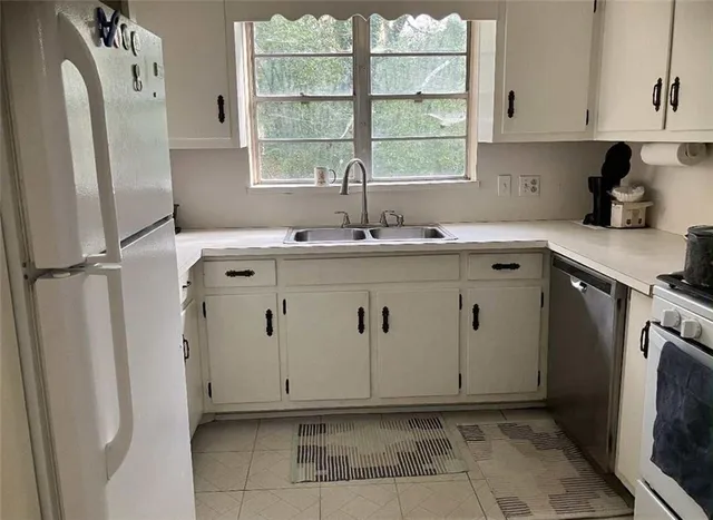 $2,400 | 1515 Beech Valley Way Northeast, Unit A, Atlanta, GA 30306