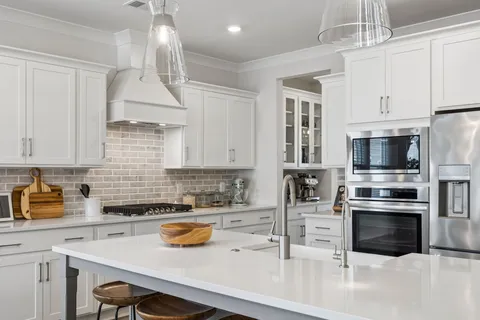 $687,500 | 3221 Chatfield Drive, Murfreesboro, TN 37129