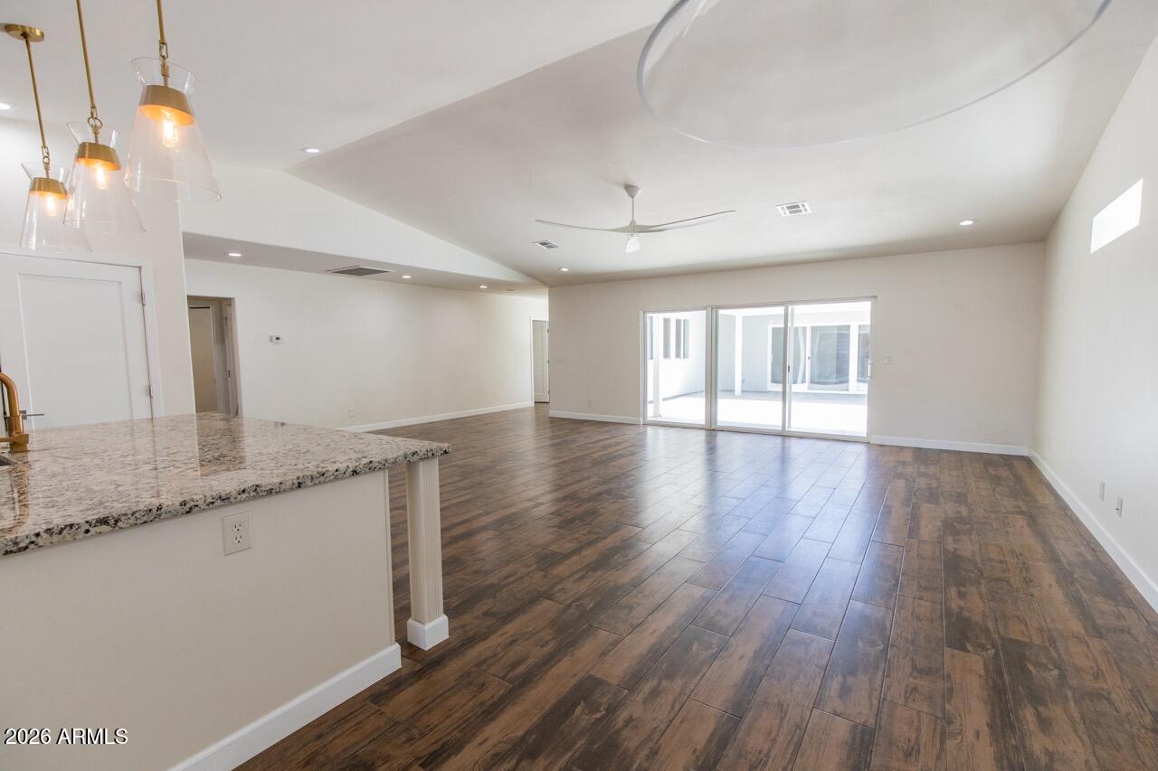 341 East 14th Street Tempe, AZ 85281 - Photo 7 of 30 07 Large