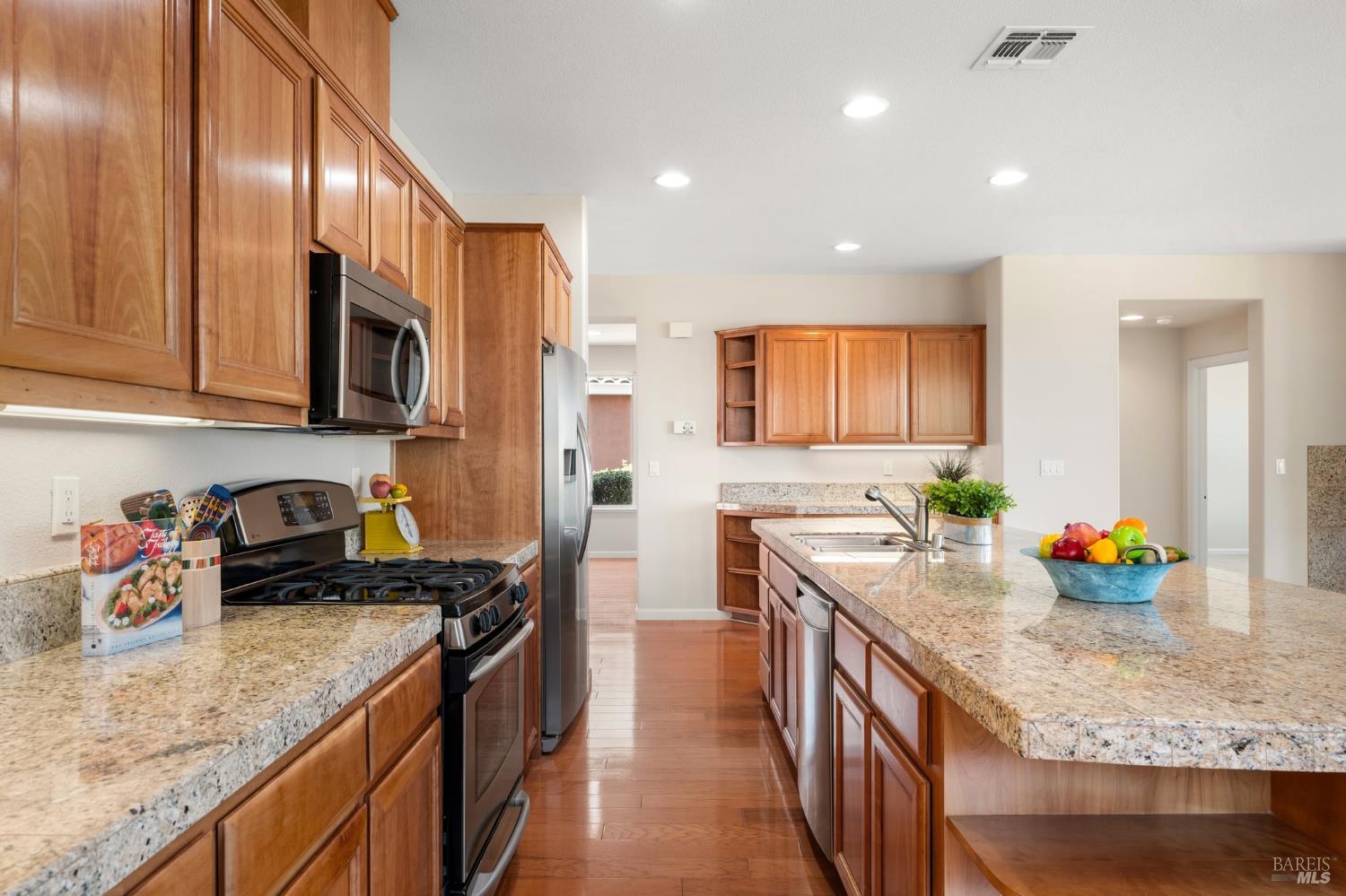 135 Oakridge Way Rio Vista, CA 94571 - Photo 8 of 71