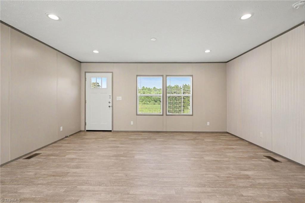 540 Cecil Road Lexington, NC 27295 - Photo 6 of 25