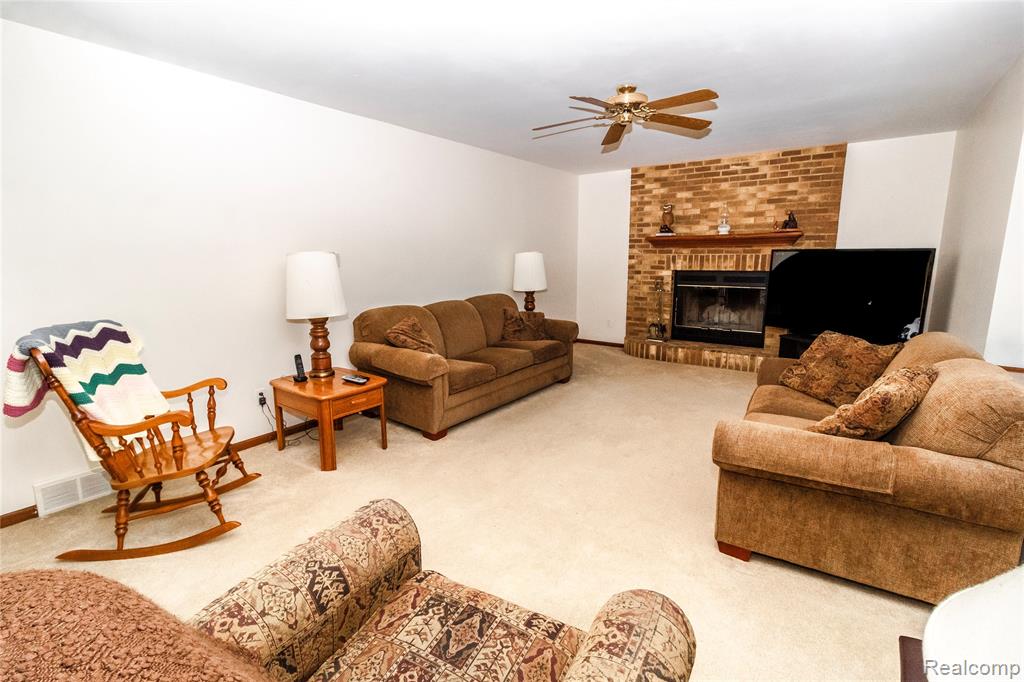 1511 Fish Lake Road Lapeer, MI 48446 - Photo 7 of 61