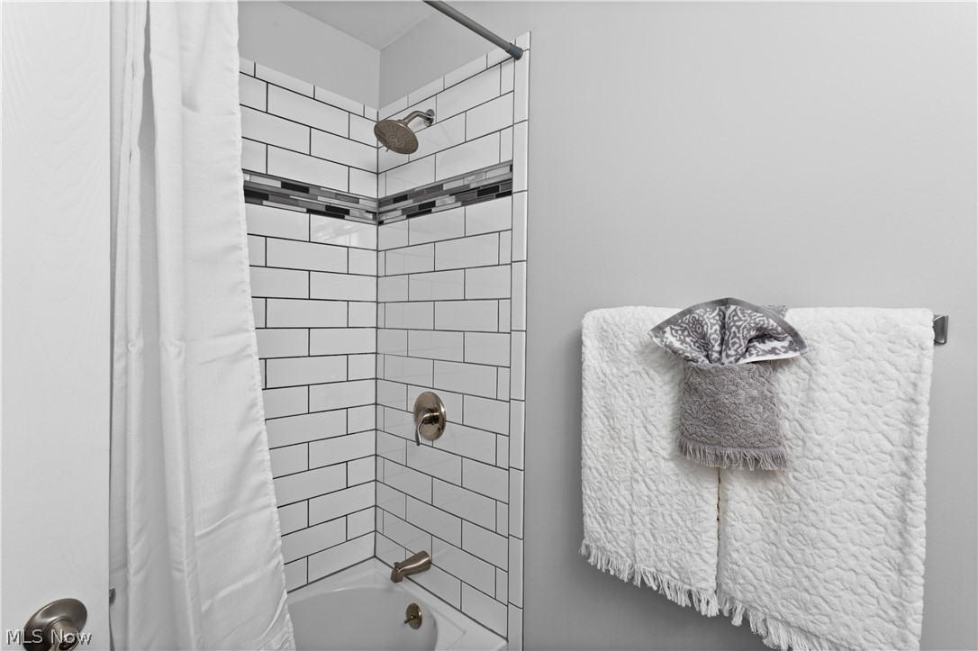 1179 Monarch Road Cleveland, OH 44121 - Photo 26 of 35 Gallery Image 26