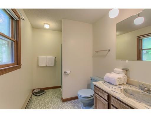 104 Benjamin Road Shirley, MA 01464 - Photo 18 of 30