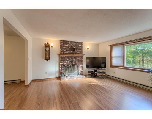 104 Benjamin Road Shirley, MA 01464 - Photo 7 of 30