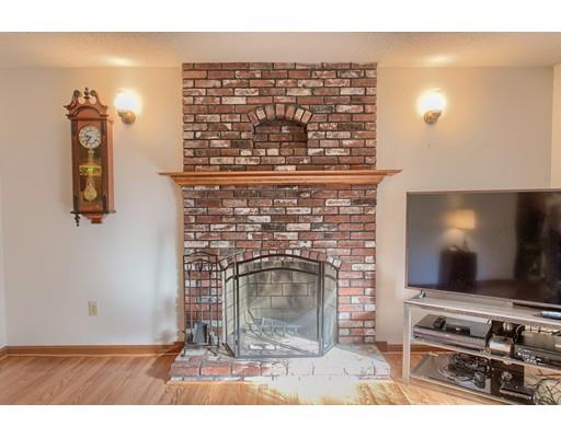104 Benjamin Road Shirley, MA 01464 - Photo 8 of 30