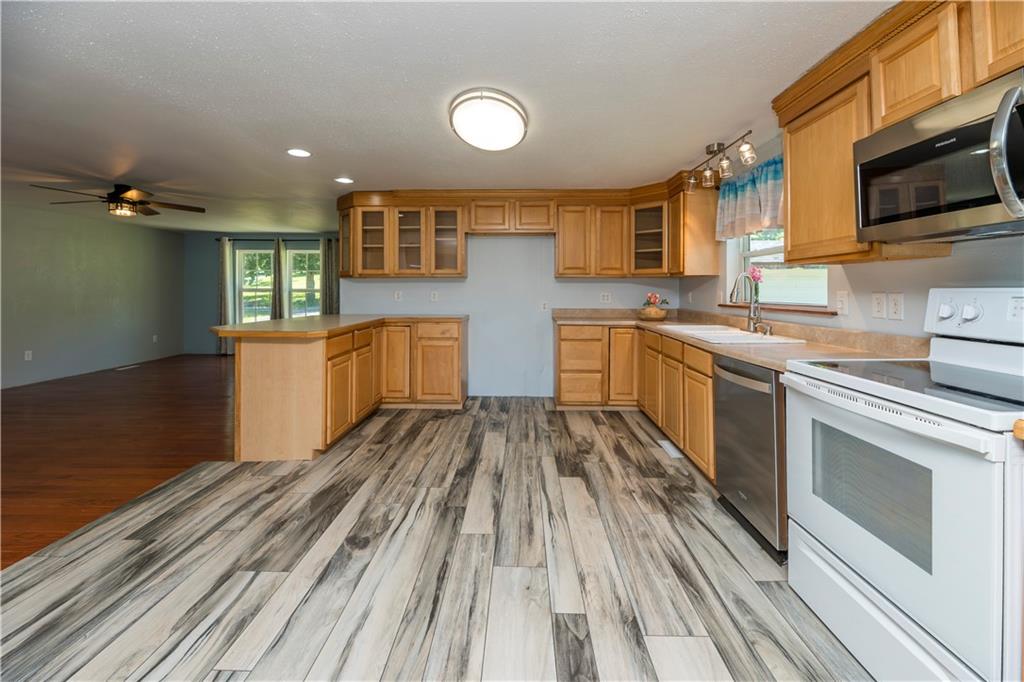 30293 Autumn Road Gravois Mills, MO 65037 - Photo 16 of 67