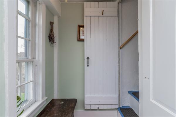 426 Washington Street, Unit 3 Gloucester, MA 01930 - Photo 14 of 28
