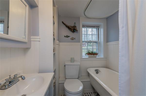 426 Washington Street, Unit 3 Gloucester, MA 01930 - Photo 15 of 28