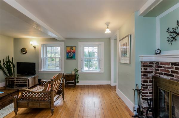 426 Washington Street, Unit 3 Gloucester, MA 01930 - Photo 5 of 28