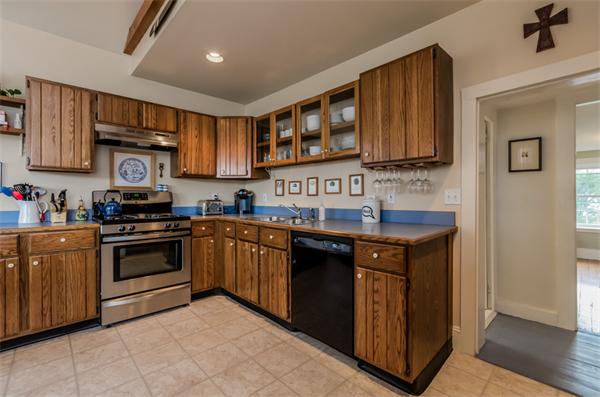 426 Washington Street, Unit 3 Gloucester, MA 01930 - Photo 6 of 28