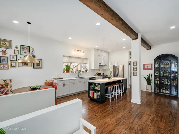 $750,000 | 1445 West Huron Street, Unit 1, Chicago, IL 60642