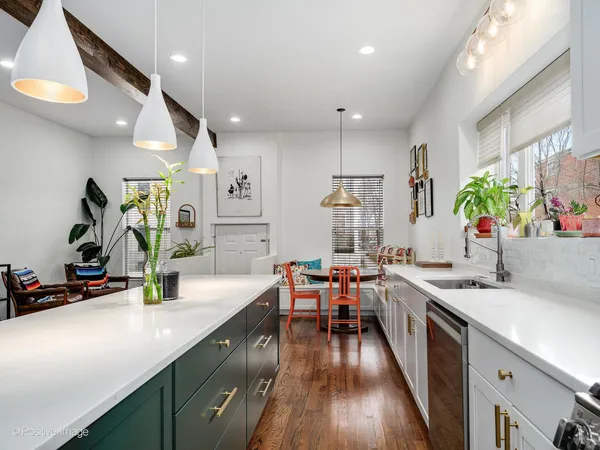 $750,000 | 1445 West Huron Street, Unit 1, Chicago, IL 60642