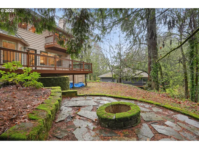 $649,000 | 10114 Southeast Clatsop Street, Portland, OR 97266