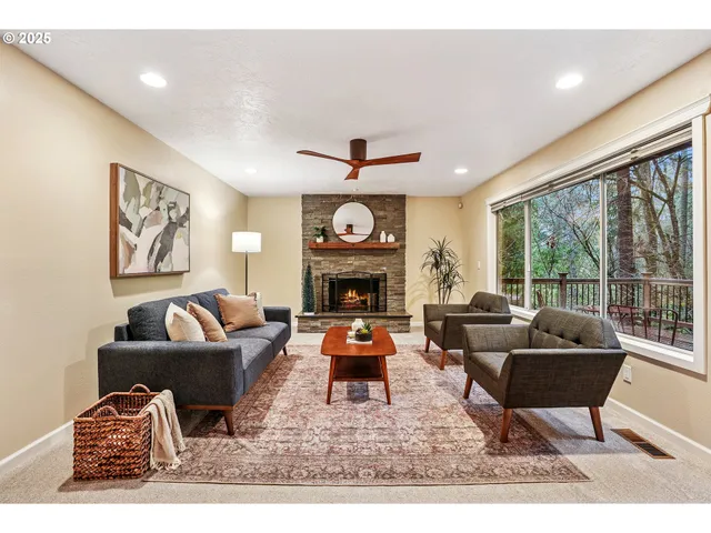 $649,000 | 10114 Southeast Clatsop Street, Portland, OR 97266