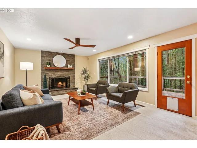 $649,000 | 10114 Southeast Clatsop Street, Portland, OR 97266