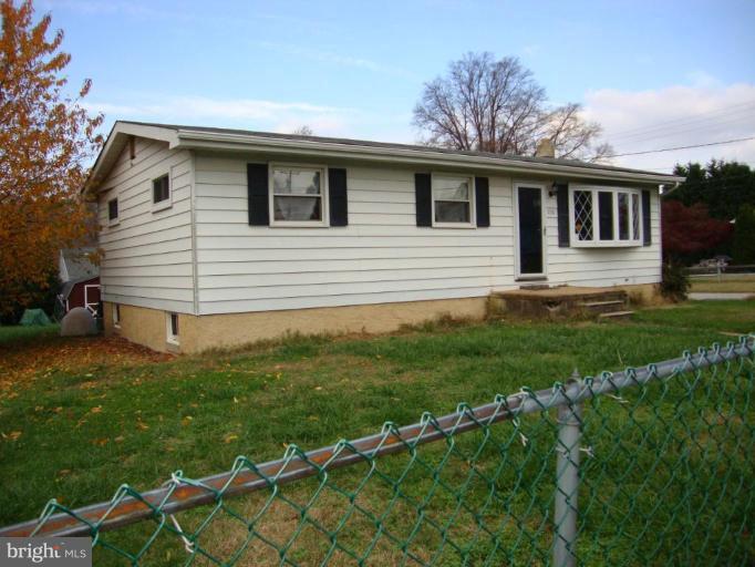 236 Carvel Road Pasadena, MD 21122 - Photo 1 of 18 Exterior (Main)