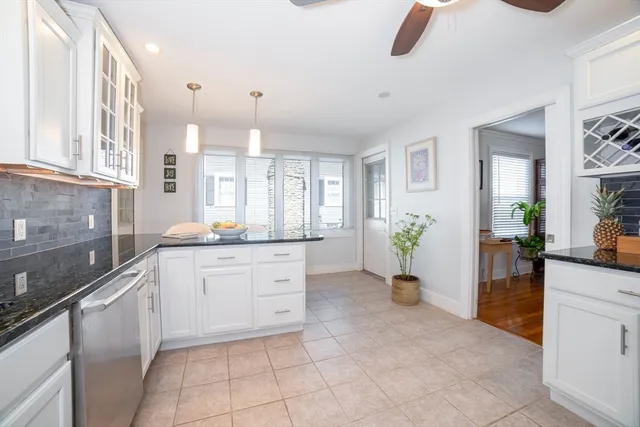 $849,900 | 119 Newton Avenue North, Worcester, MA 01609