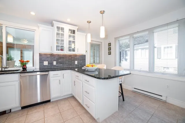 $849,900 | 119 Newton Avenue North, Worcester, MA 01609