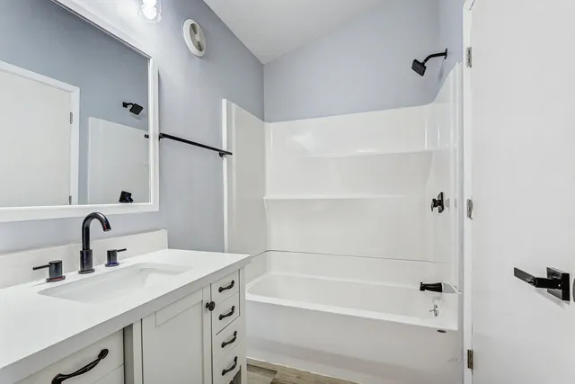 $599,000 | 7001 Meadow Lane Road, Long Grove, IL 60060