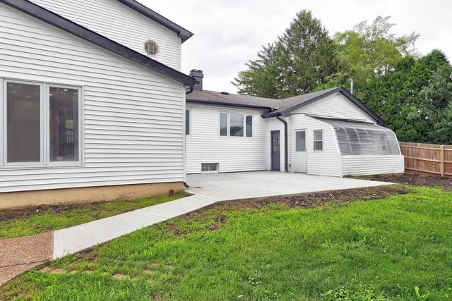 $599,000 | 7001 Meadow Lane Road, Long Grove, IL 60060