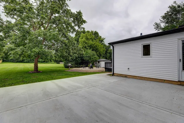 $599,000 | 7001 Meadow Lane Road, Long Grove, IL 60060