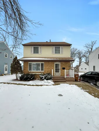 $199,900 | 1913 6th Avenue Northeast, Austin, MN 55912