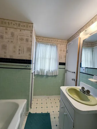 $199,900 | 1913 6th Avenue Northeast, Austin, MN 55912