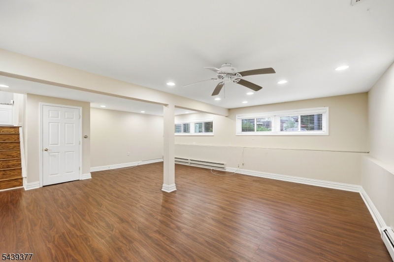 47 Crossbrook Road Livingston, NJ 07039 - Photo 26 of 35