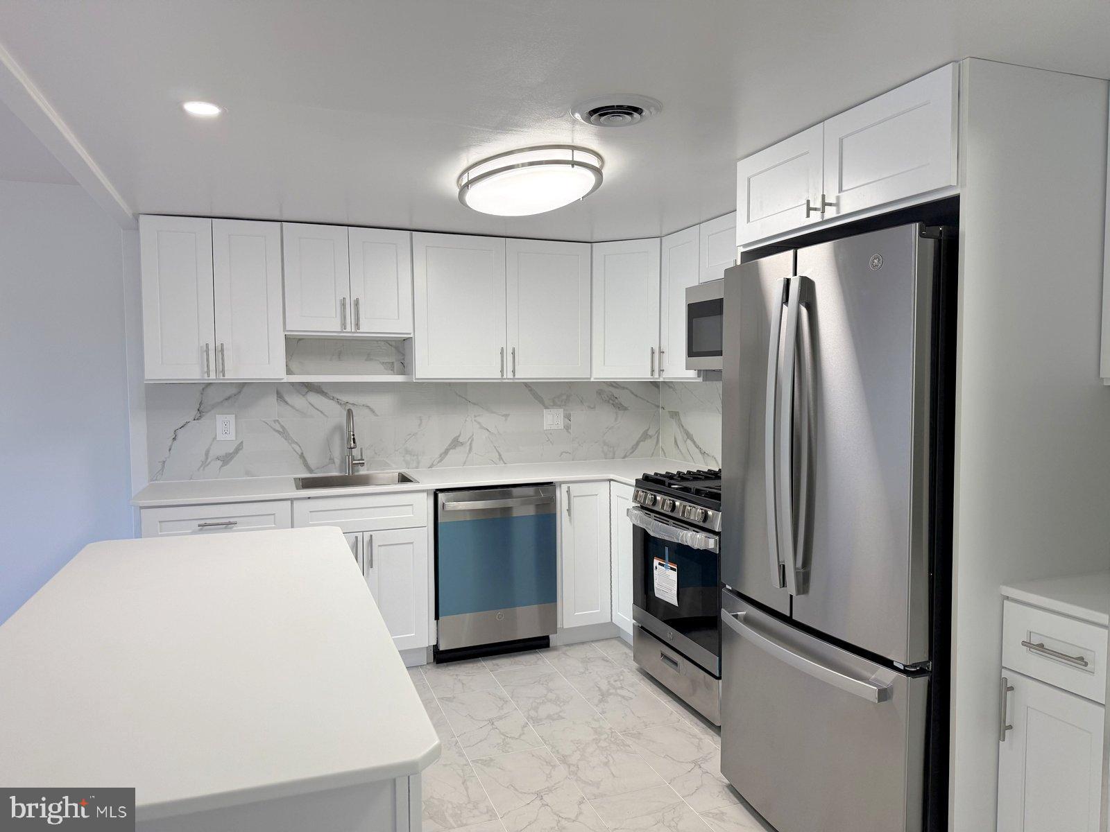 606 Cooper Landing Road, Unit B5F Cherry Hill, NJ 08002 - Photo 5 of 15