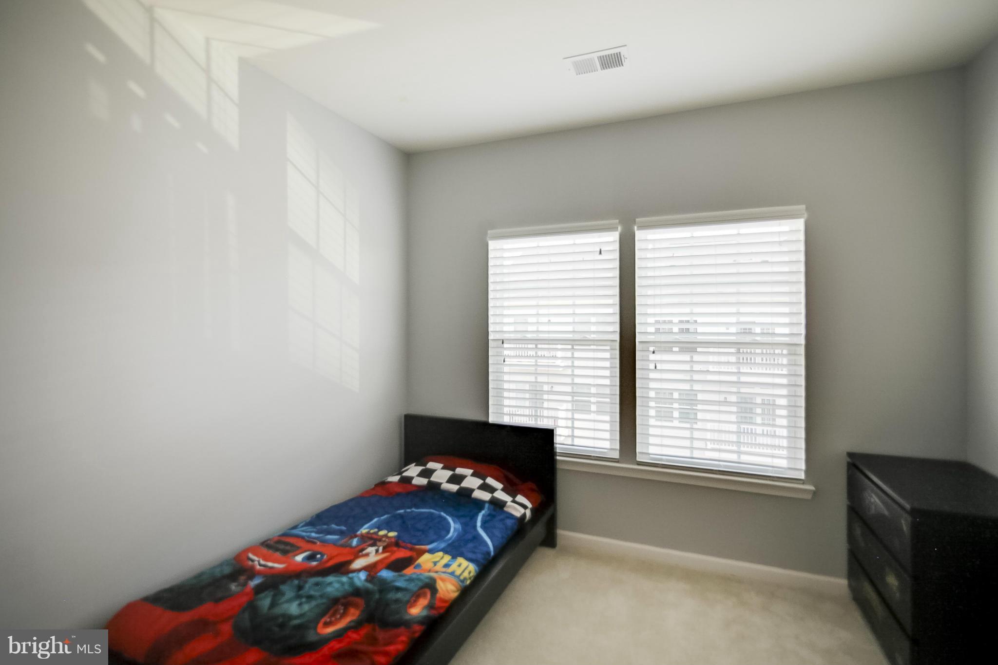 24673 Footed Ridge Terrace Arcola, VA 20166 - Photo 19 of 29 Bedroom