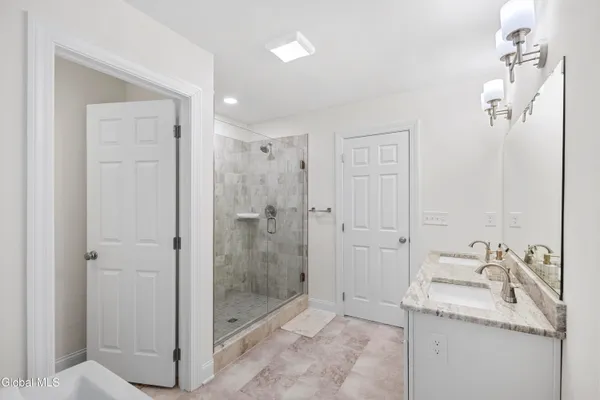 $729,900 | 10 Basswood Court, Ballston, NY 12019