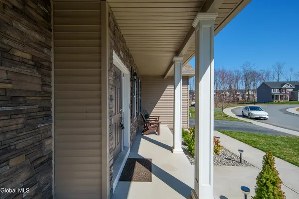 $729,900 | 10 Basswood Court, Ballston, NY 12019