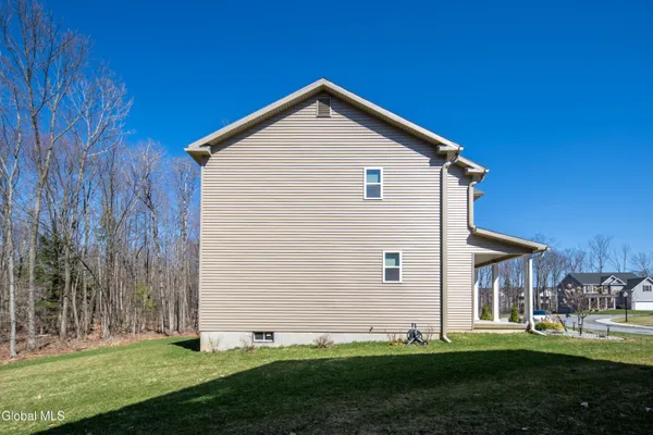 $729,900 | 10 Basswood Court, Ballston, NY 12019