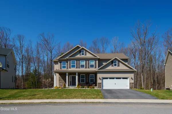 $729,900 | 10 Basswood Court, Ballston, NY 12019