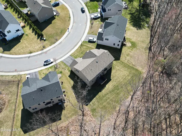 $729,900 | 10 Basswood Court, Ballston, NY 12019