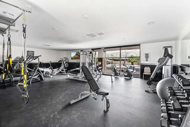 $395,000 | 117 Aliso Drive, Palm Springs, CA 92264