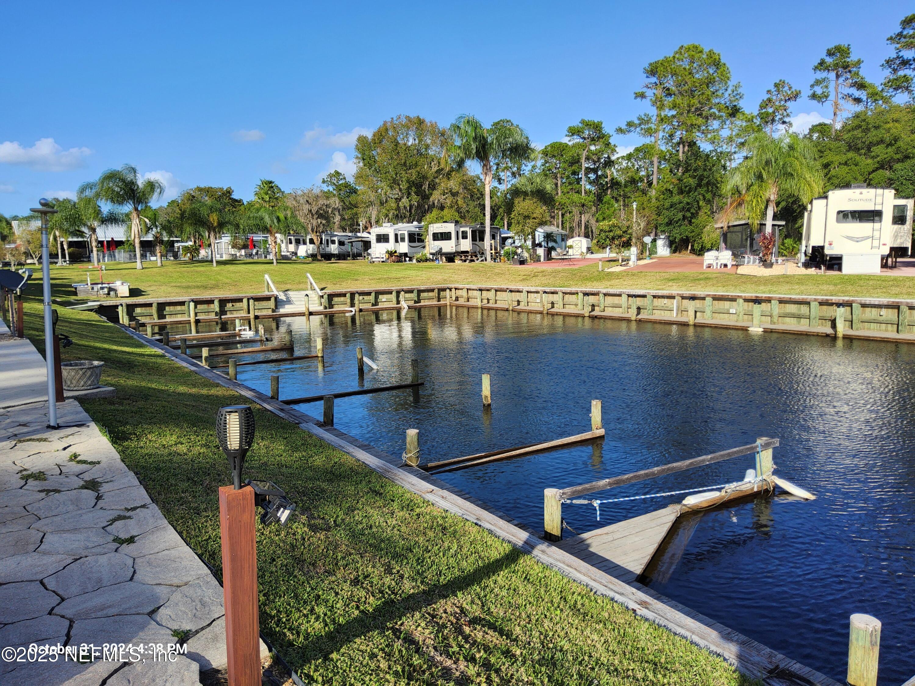 1074 Front Street, Unit 50B Welaka, FL 32193 - Photo 15 of 20 20241031_163806