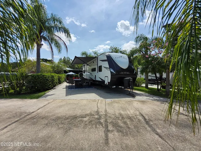 $120,000 | 1074 Front Street, Unit 50B, Welaka, FL 32193