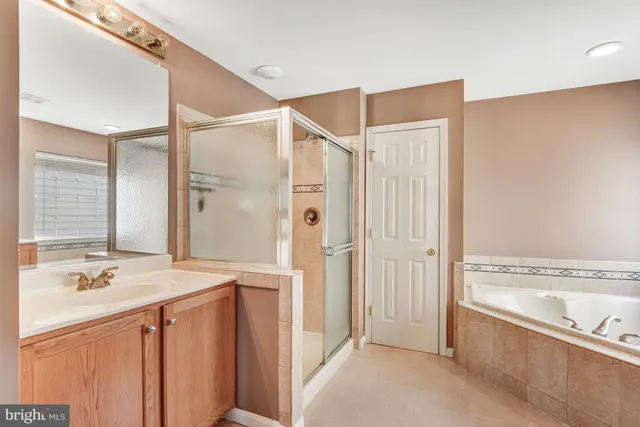 $3,950 | 14570 Collingham Place, Gainesville, VA 20155