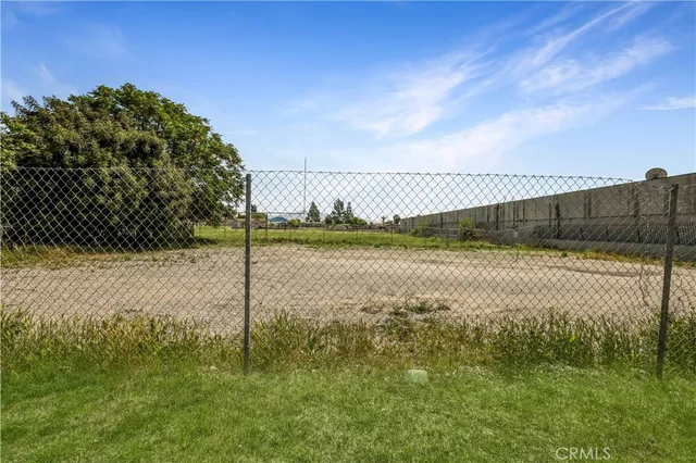 $550,000 | 9967 Cedar Avenue, Bloomington, CA 92316