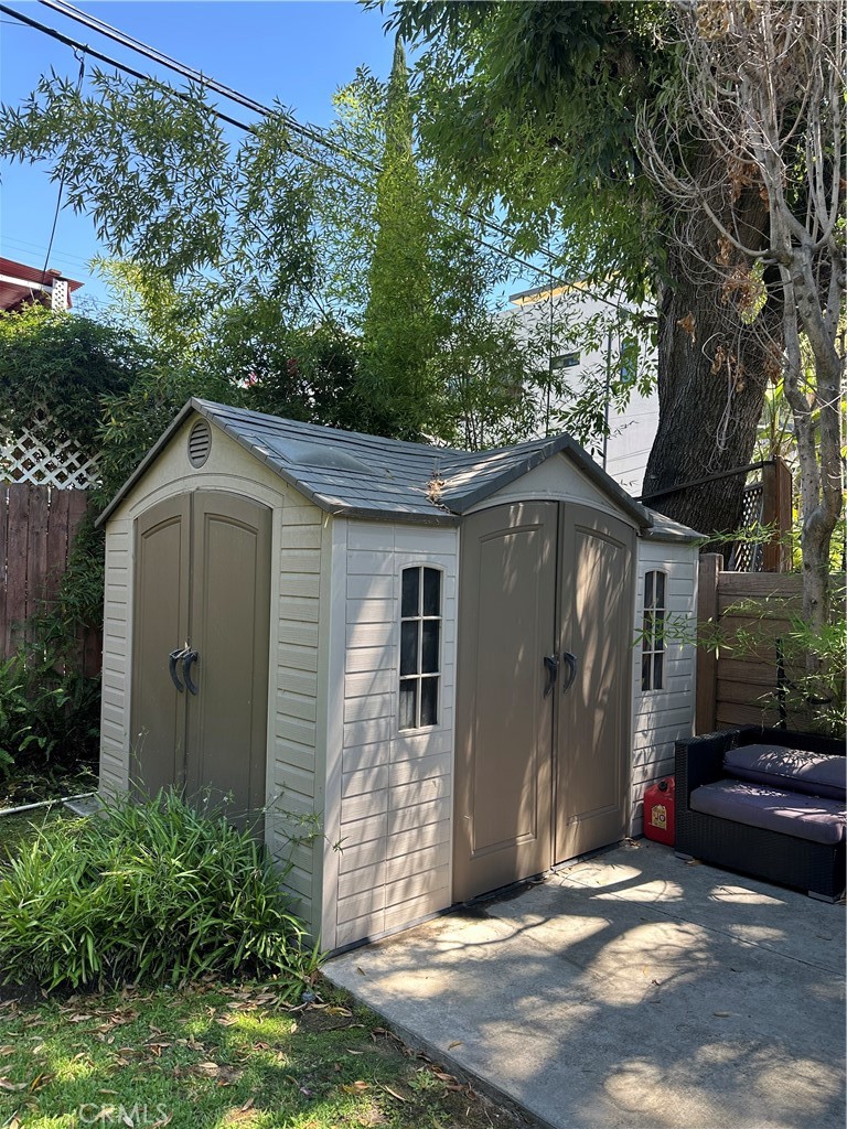 4910 Willowcrest Avenue Toluca Lake, CA 91601 - Photo 20 of 25 a view of a house with a garage