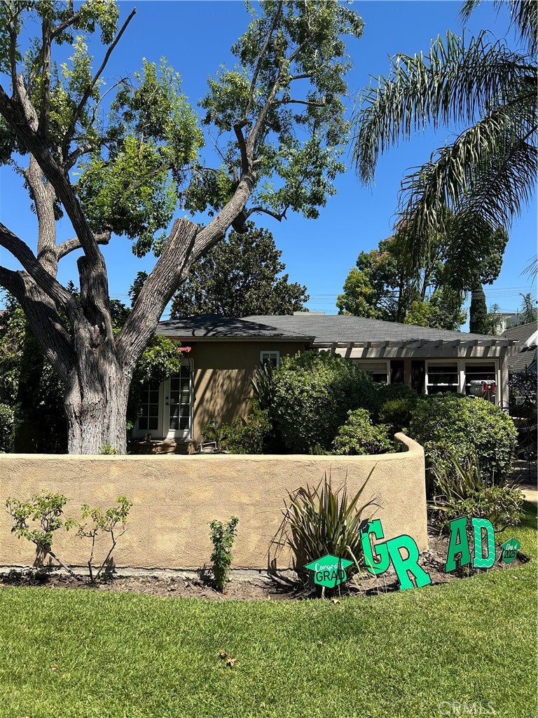 4910 Willowcrest Avenue Toluca Lake, CA 91601 - Photo 25 of 25 a view of a house with a yard