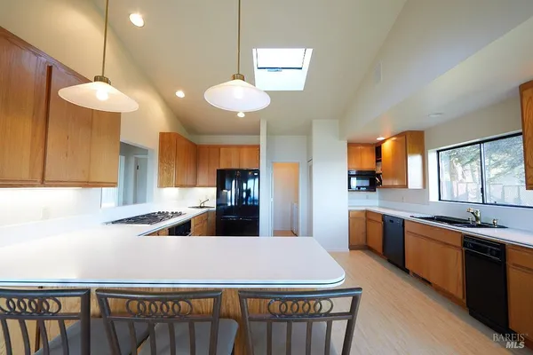 $1,695,000 | 30200 Highway 1, Fort Bragg, CA 95437