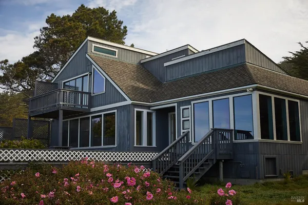 $1,695,000 | 30200 Highway 1, Fort Bragg, CA 95437