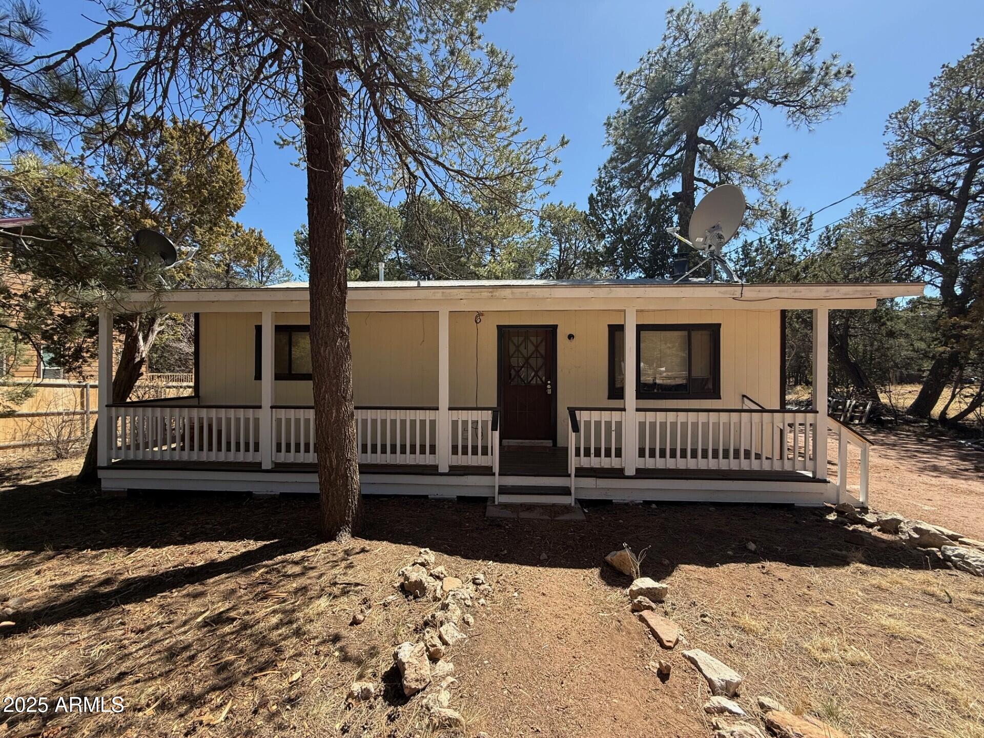 2143 Cottontail Road Overgaard, AZ 85933 - Photo 2 of 20 3